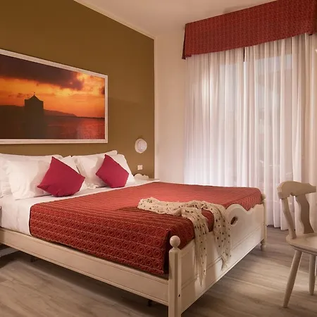 Corallo Hotell 3*