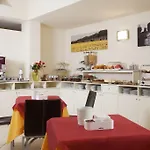 Corallo 3* Албиния